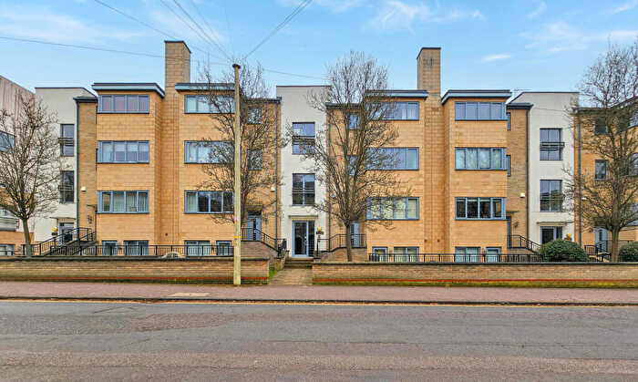 2 Bedroom Flat To Rent In Fitzwilliam Road, Cambridge, CB2