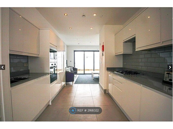 4 Bedroom Terraced House To Rent In Hazel Mews, London, N15