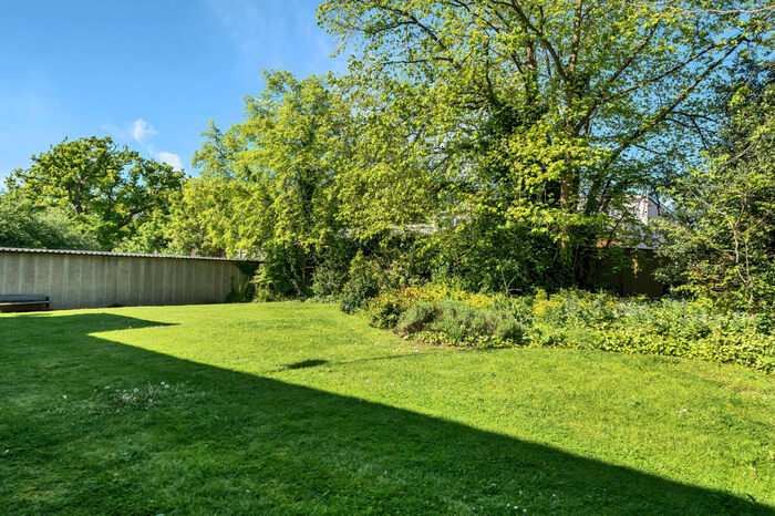 1 Bedroom Flat For Sale In Myddelton Park, Whetstone, N20