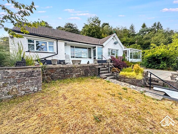 2 Bedroom Property For Sale In Aberbeeg, Abertillery, NP13