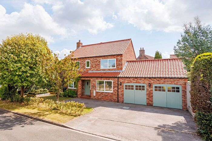 4 Bedroom Detached House For Sale In Taylors Close, Holtby, York, YO19