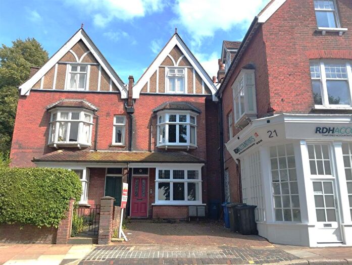 2 Bedroom Flat To Rent In High Street, Harrow On The Hill, HA1