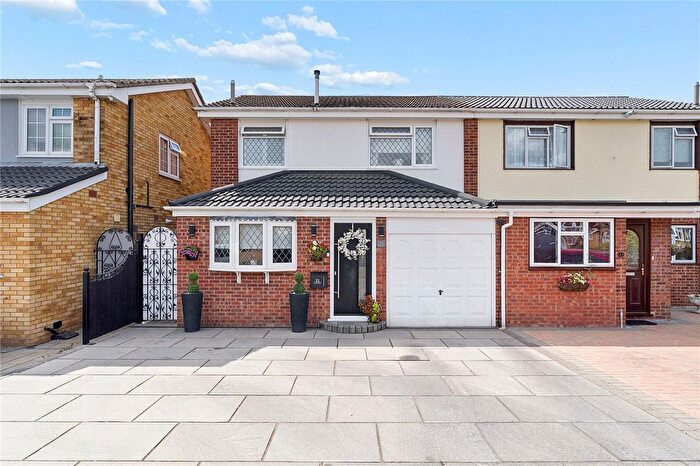 3 Bedroom Semi-Detached House For Sale In Chevington Way, Hornchurch, RM12