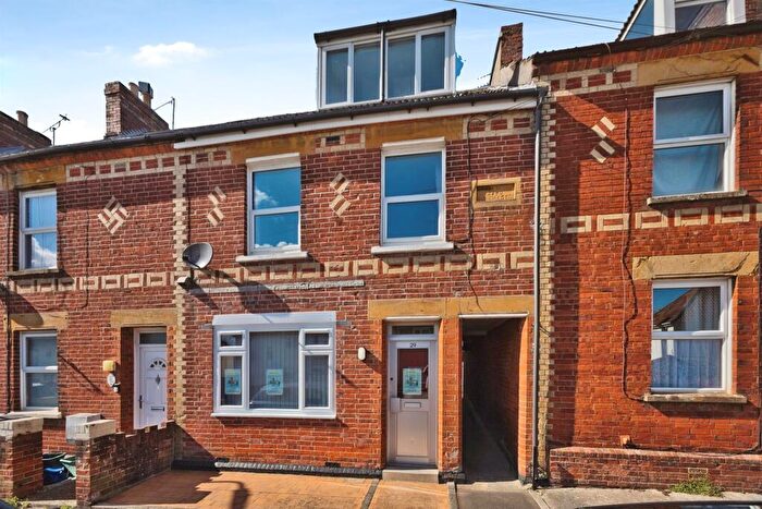 2 Bedroom House For Sale In Grass Royal, Yeovil, BA21