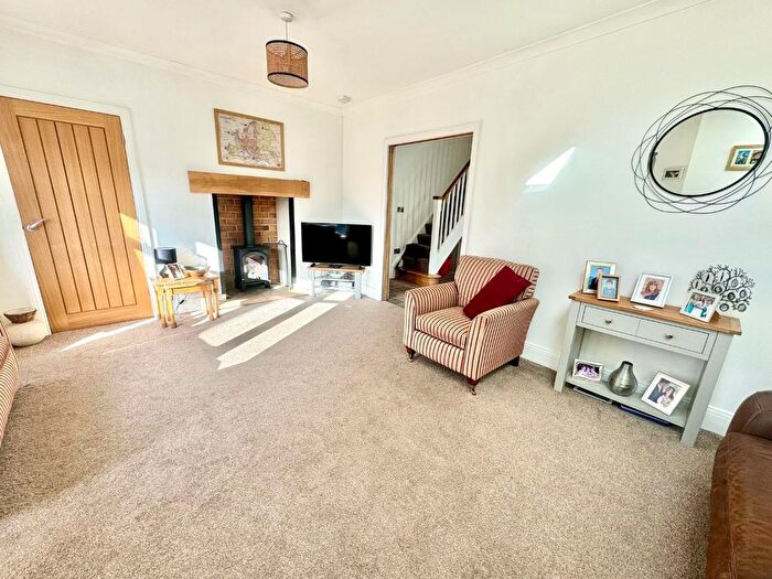 3 Bedroom Bungalow For Sale In Ormesby Bank, Ormesby, Middlesbrough, TS7