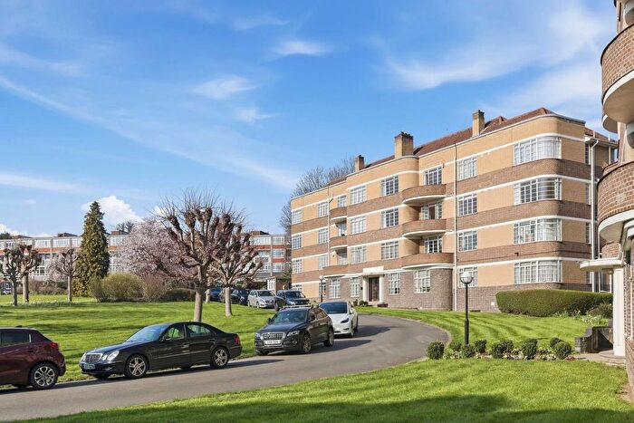 4 Bedroom Flat For Sale In Heath Rise, Kersfield Road, London, SW15