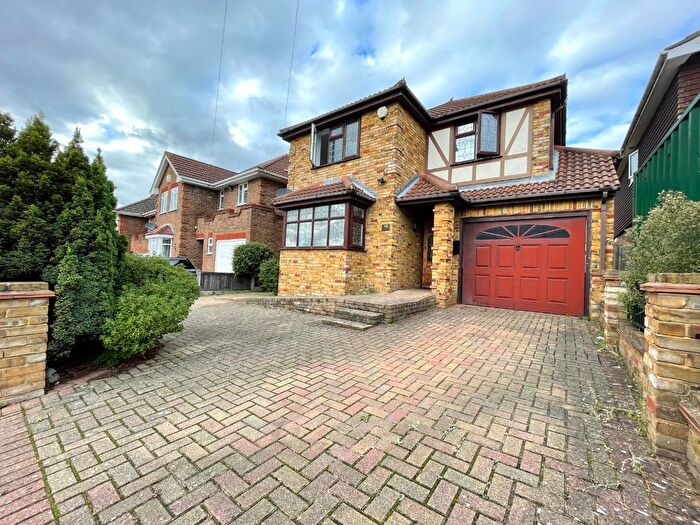 4 Bedroom Detached House To Rent In Clifton Avenue, Benfleet, SS7