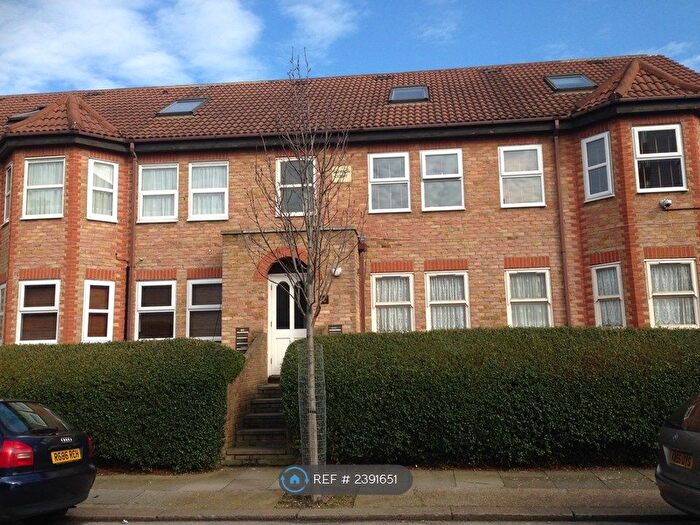 1 Bedroom Flat To Rent In Saffron Court, London, E15