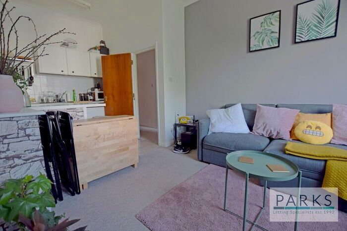 1 Bedroom Flat To Rent In Brunswick Road, Hove, BN3