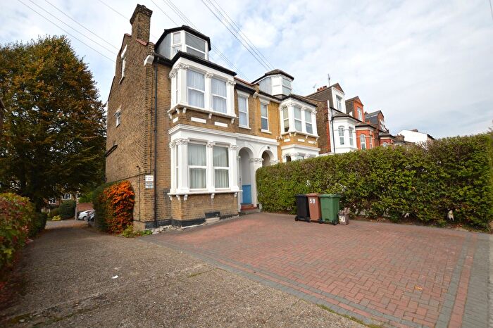 2 Bedroom Flat To Rent In Kingswood Road, Leytonstone, E11