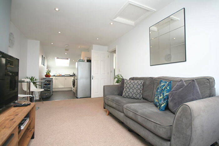 1 Bedroom Apartment To Rent In North Place, Cheltenham, Gloucestershire, GL50