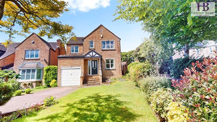 4 Bedroom Detached House For Sale In Upper Hall View, Northowram, Halifax, HX3