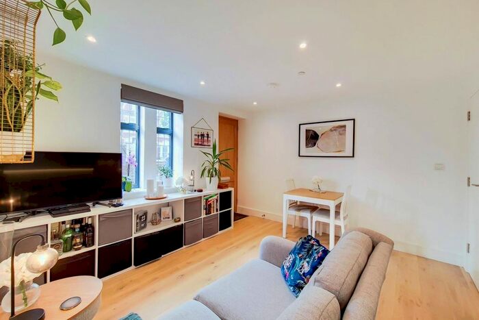 1 Bedroom Flat To Rent In Abbeville Road, Abbeville Village, London, SW4