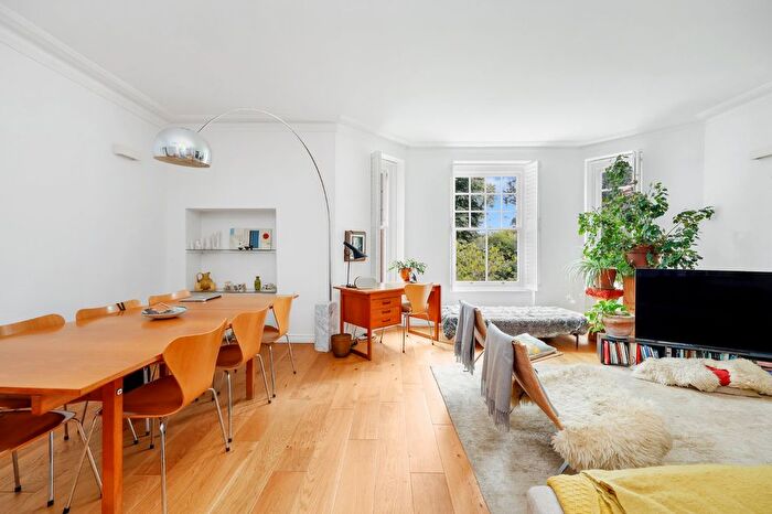 3 Bedroom Flat To Rent In Brookfield, Highgate, N6