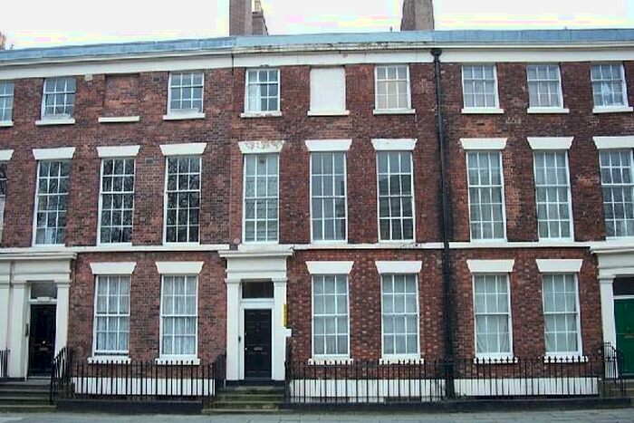 1 Bedroom Apartment To Rent In Catharine Street, L8