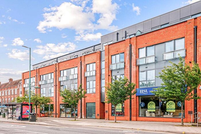 2 Bedroom Flat To Rent In Ewell Road, Surbiton, KT6