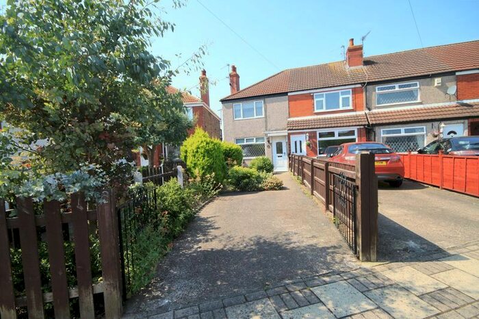 2 Bedroom Semi-Detached House To Rent In Grove Crescent, Grimsby, DN32