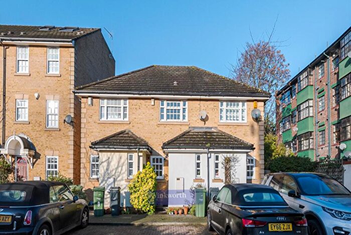 2 Bedroom Terraced House To Rent In Bedser Close, SE11
