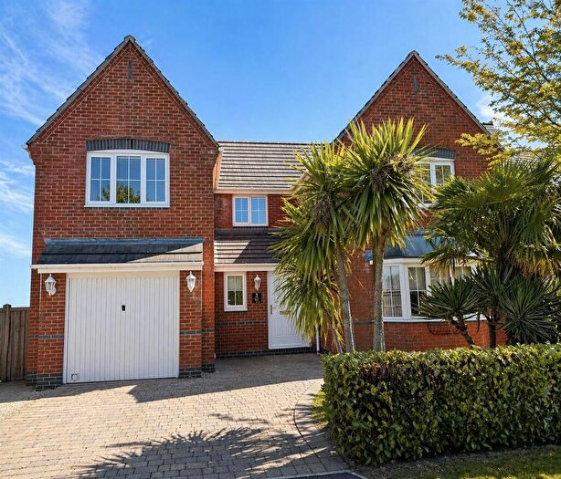 4 Bedroom Detached House For Sale In Spruce Court, Worksop, S80