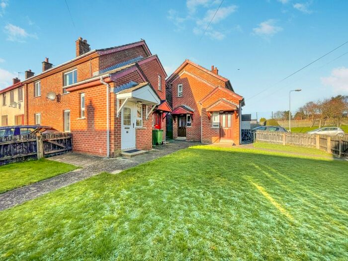 2 Bedroom Flat To Rent In Hornbeam Road, Dunmurry, BT17