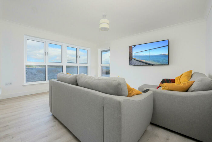 2 Bedroom Flat To Rent In Cunningham Court, Skelmorlie, PA17