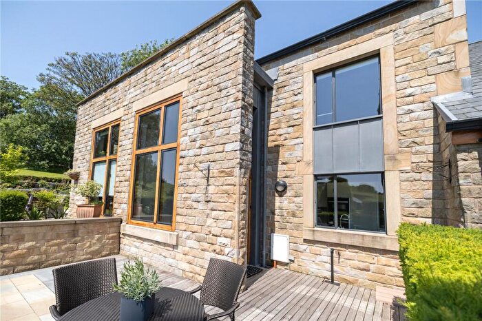 2 Bedroom Terraced House For Sale In Birtle Brook Village West, Bury, Greater Manchester, BL9