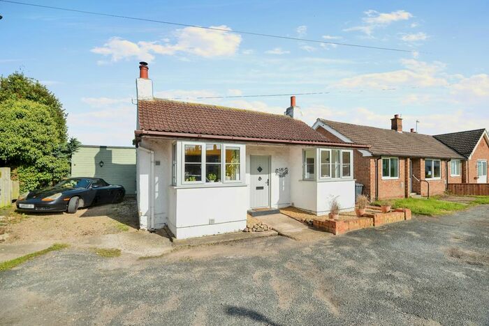 3 Bedroom Bungalow For Sale In Great Fencote, Northallerton, DL7