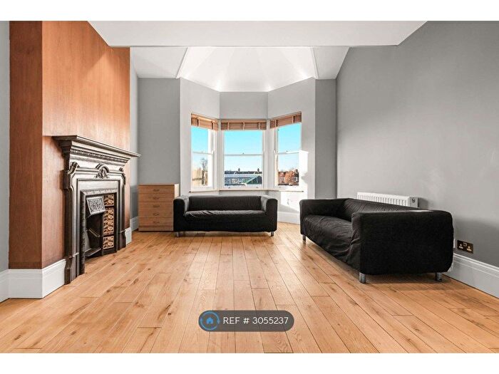 4 Bedroom Flat To Rent In Denton Road, London, N8