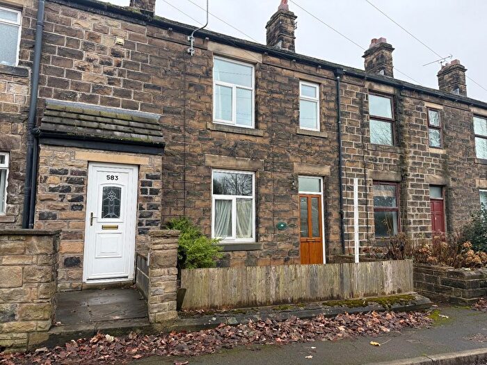 2 Bedroom Terraced House For Sale In Lees Hall Road, Thornhill Lees, Dewsbury, WF12