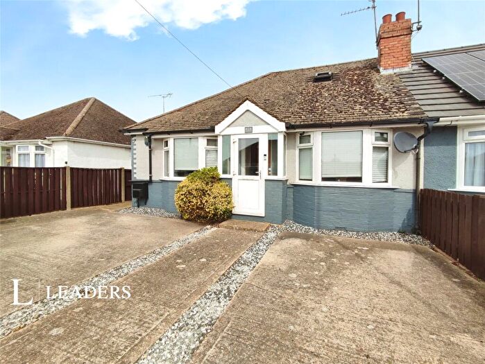 3 Bedroom Bungalow For Sale In Courtwick Road, Wick, Littlehampton, BN17