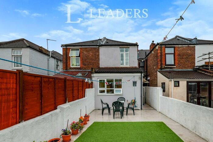 3 Bedroom Terraced House To Rent In Queens Road, Portsmouth, PO2