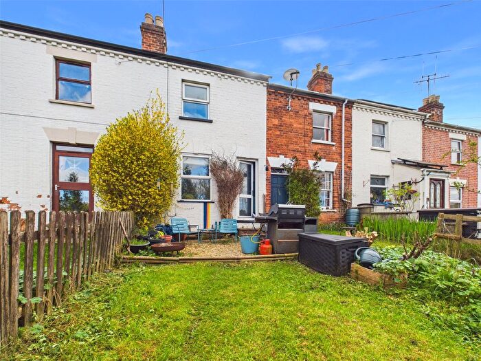 2 Bedroom Terraced House For Sale In Bath Road, Stroud, Gloucestershire, GL5