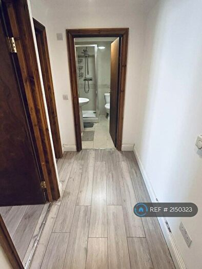 1 Bedroom Flat To Rent In West Street, Brighton, BN1