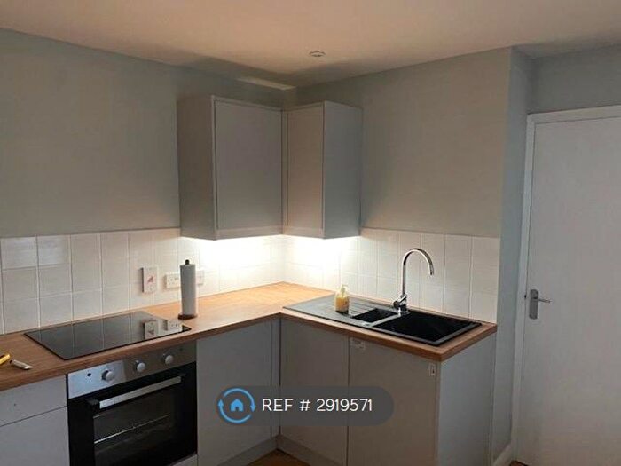 1 Bedroom Flat To Rent In Russell Road, Felixstowe, IP11