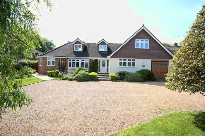 4 Bedroom Detached Bungalow For Sale In Crows Lane, Upper Farringdon, Alton, GU34