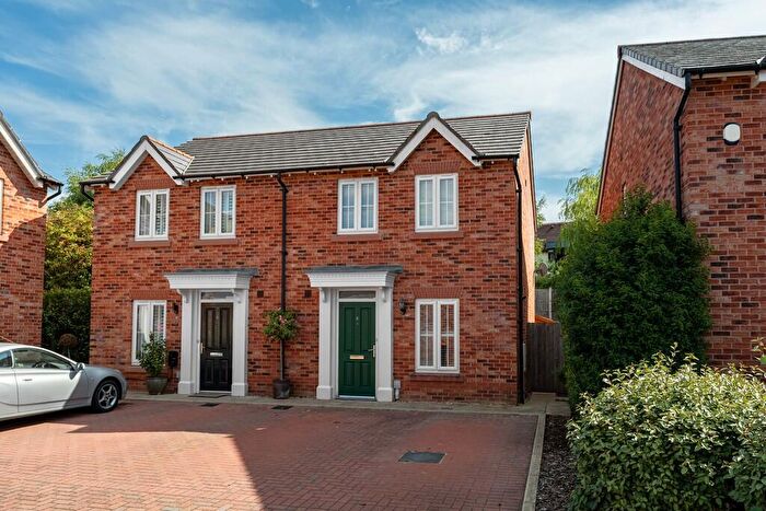2 Bedroom Semi-Detached House For Sale In Furber Close, Tarporley, CW6