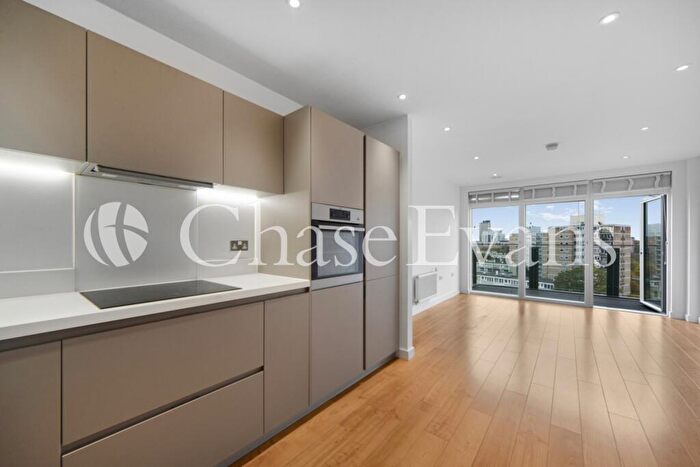 1 Bedroom Flat To Rent In Banbury Point, Cording Street, Poplar, London, E14