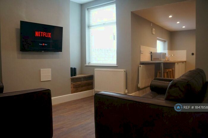 4 Bedroom Terraced House To Rent In Kellit Road, Liverpool, L15