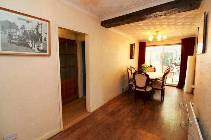 2 Bedroom Semi-Detached Bungalow For Sale In Plaxton Bridge Road, Woodmansey, HU17