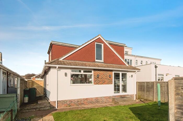 4 Bedroom Bungalow For Sale In Firle Road, Peacehaven, BN10