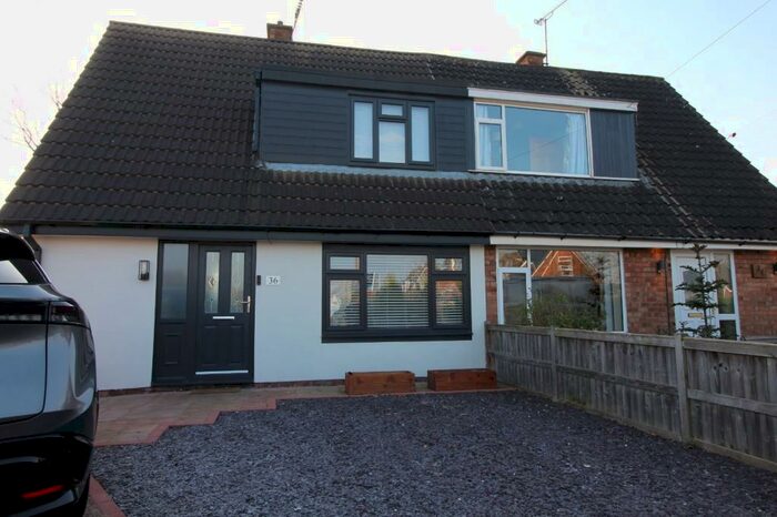 4 Bedroom Semi-Detached House To Rent In Tewkesbury Close, Upton, Chester, Cheshire, CH2