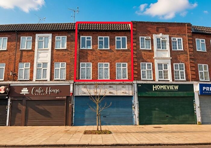 3 Bedroom Flat For Sale In A Allenby Road, Southall, Middlesex, UB1