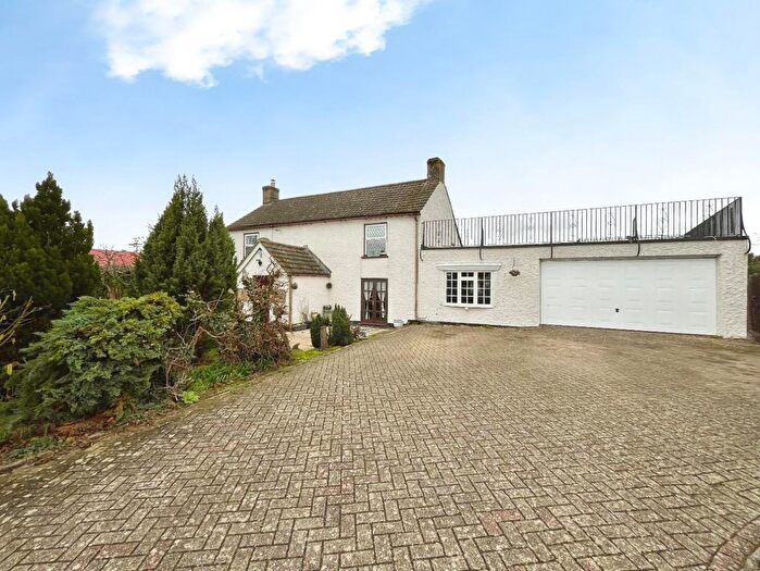 4 Bedroom Detached House For Sale In Crown Street, Brandon, IP27