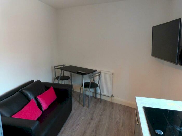 2 Bedroom Flat To Rent In A Aughton Street, Ormskirk, L39