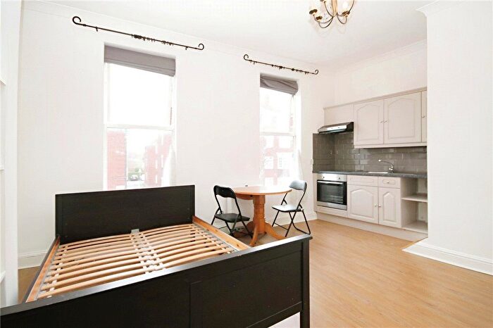 Studio To Rent In Garratt Lane, London, SW17