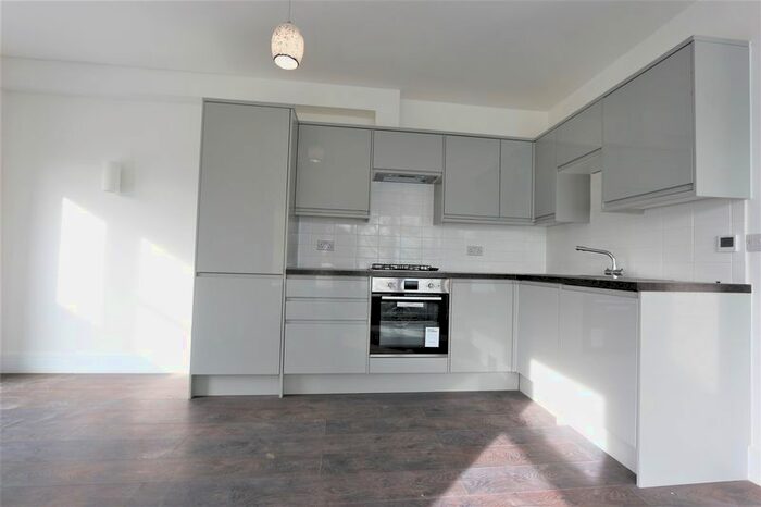 1 Bedroom Flat To Rent In Carlingford Road, London, N15