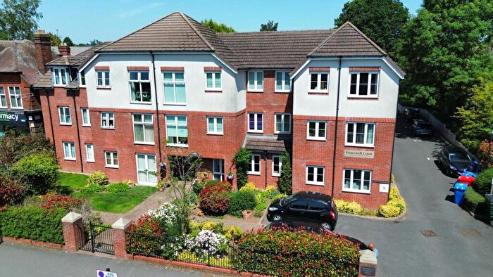 2 Bedroom Apartment For Sale In Stratford Road, Hall Green, Birmingham, B28