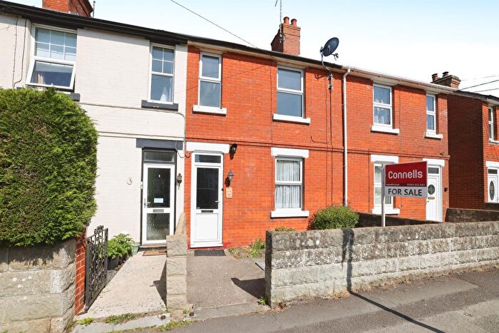 2 Bedroom Terraced House For Sale In Bulford Road, Durrington, Salisbury, SP4