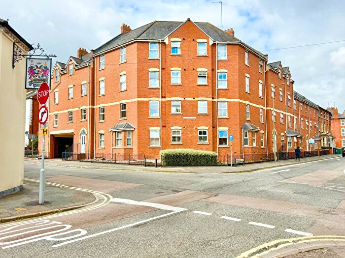 2 Bedroom Flat For Sale In Marlborough Road, Banbury, OX16