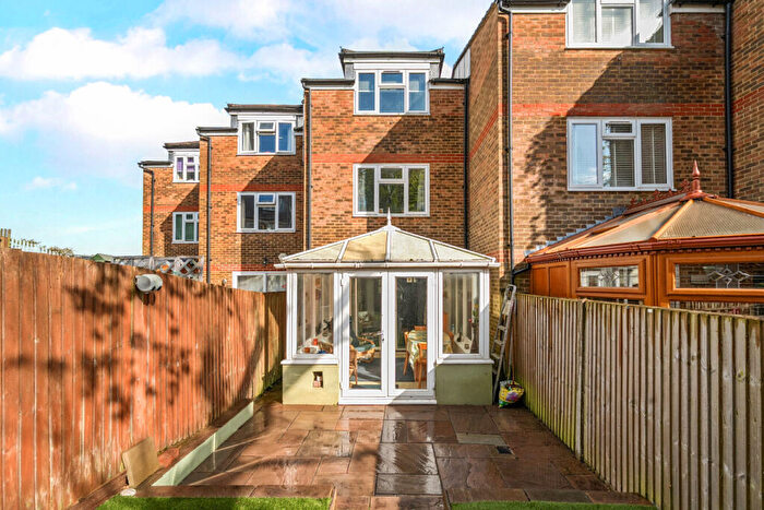 3 Bedroom Terraced House For Sale In Vermeer Gardens, Peckham, London, SE15